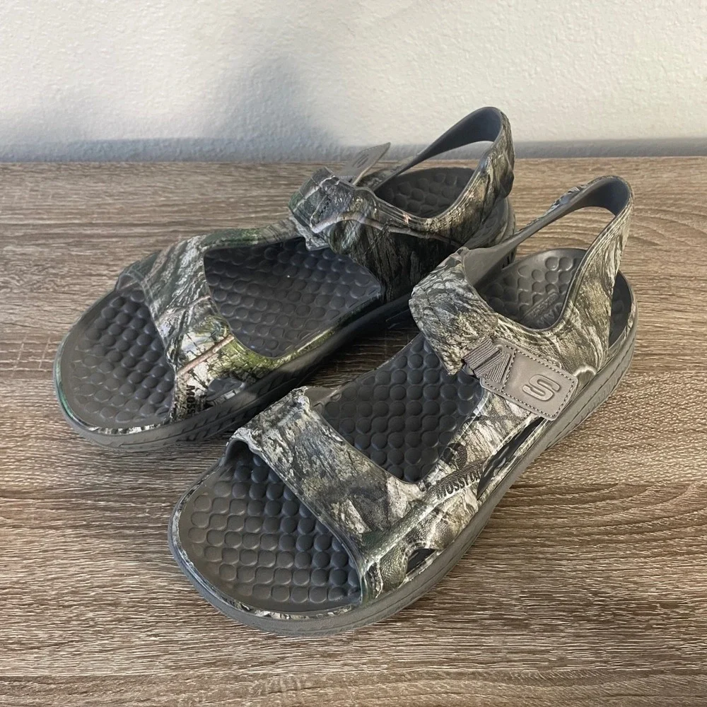 Skechers foamies creston